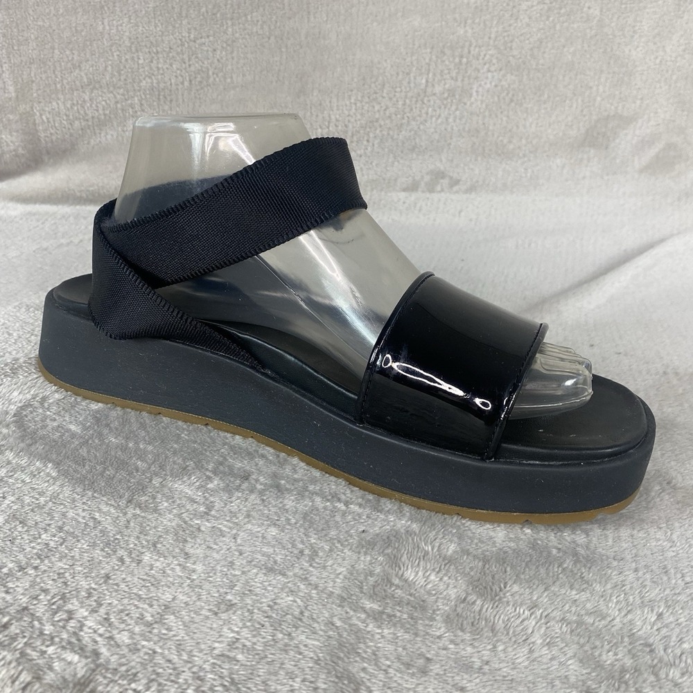 UGG Lennox Strappy Flat Sandals Womens Size 10 Black Patent Leather NEW - Picture 6 of 11